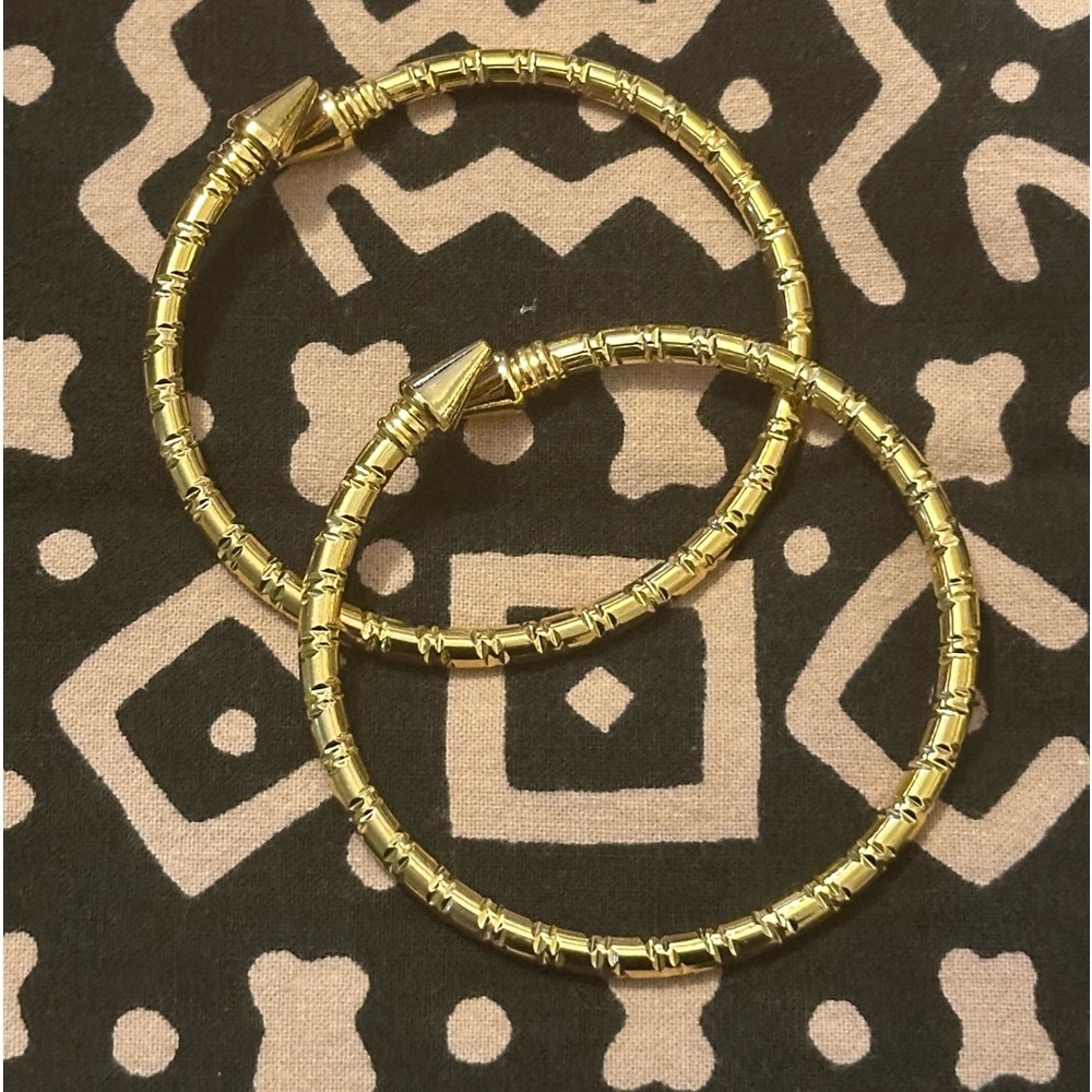 One (1) Yellow Gold Caribbean Bangle Cuff West Indian African Arrow Ends New